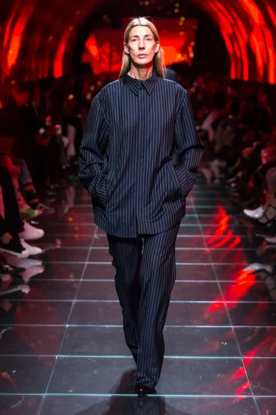 Look 59